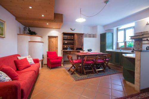 Dapur atau dapur kecil di Alpine Dream Apartments