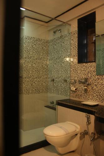 Koupelna v ubytování Hotel Karl Residency