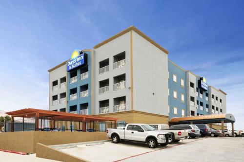 Gallery image of Days Inn & Suites by Wyndham Galveston West/Seawall in Galveston