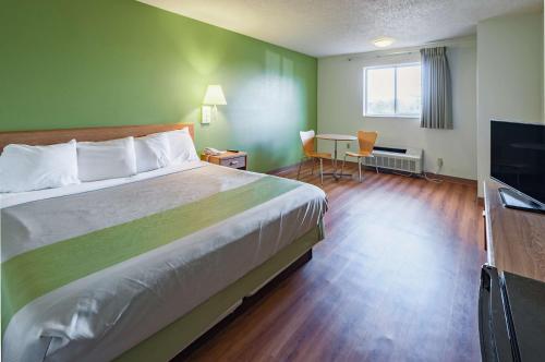 Katil atau katil-katil dalam bilik di Motel 6-Drums, PA