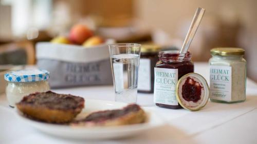 Jídlo v hotelu nebo okolí