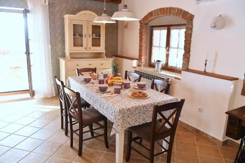 Kuchyň nebo kuchyňský kout v ubytování Holiday Home Ivana