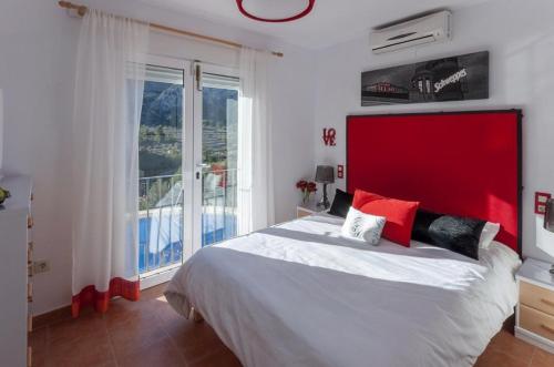Postel nebo postele na pokoji v ubytování Villa Montesolana