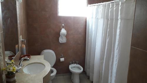 
A bathroom at Hostal Pueblo Andino
