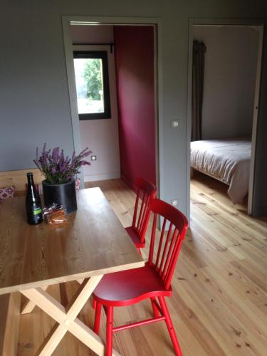 Photo de la galerie de l'établissement Camping Narbaitz éco-cabane 01, à Saint-Jean-Pied-de-Port