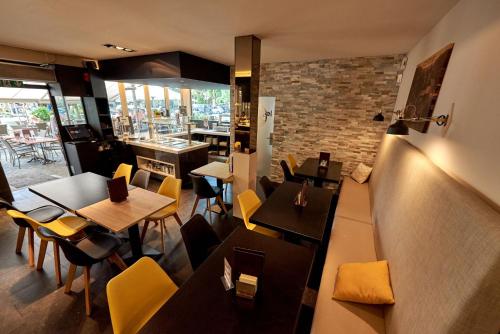 Posezení v ubytování Hotel La Caleche
