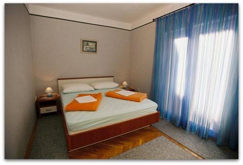 Bubi Hvar Apartments 1
