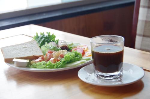 Jídlo v hotelu nebo okolí