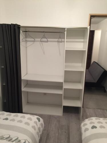 Llit o llits en una habitació de luxury dijon
