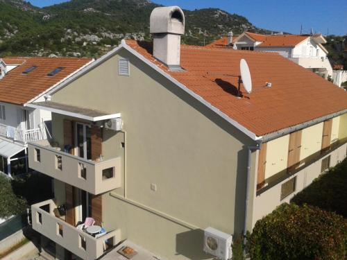 Bubi Hvar Apartments 1