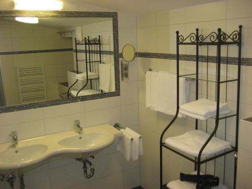 Ένα μπάνιο στο Alpen Chalet Eben