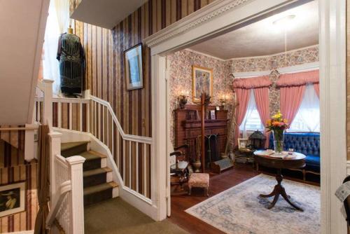 Gallery image of The Coolidge Corner Guest House: A Brookline Bed and Breakfast in Brookline