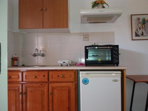 Fotografie z fotogalerie ubytování Athineos Apartments v destinaci Kommeno