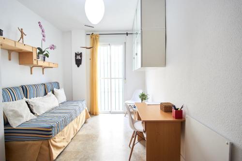 Bordador Central Suite by Valcambre