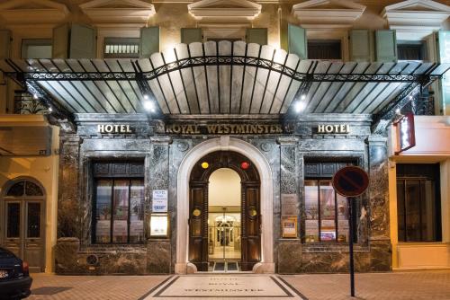 Фасад или вход в Hôtel Vacances Bleues Royal Westminster