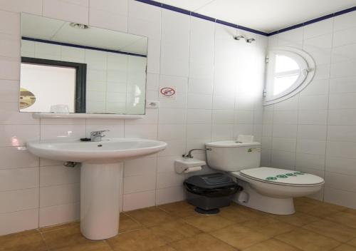 Koupelna v ubytování Albergue Inturjoven Córdoba