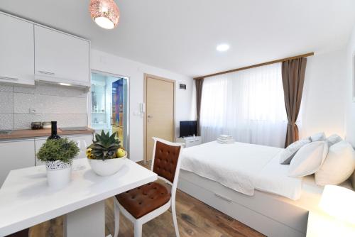 Piccolo Apartments