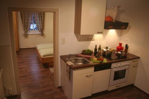 Dapur atau dapur kecil di Landhaus Eder