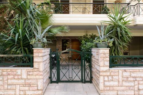 Apartment & Parking 100m Kerameikos Metro