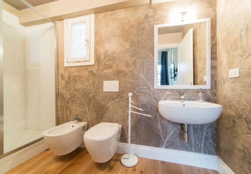 Santa Croce apartment