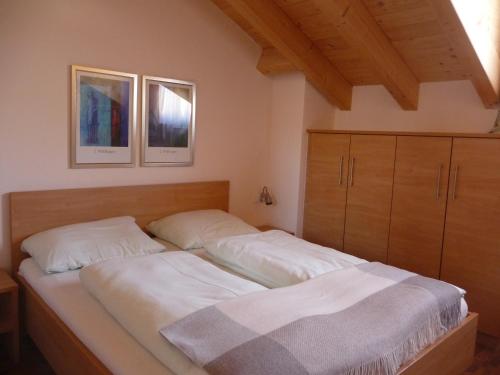 Posteľ alebo postele v izbe v ubytovaní Fewo Simone