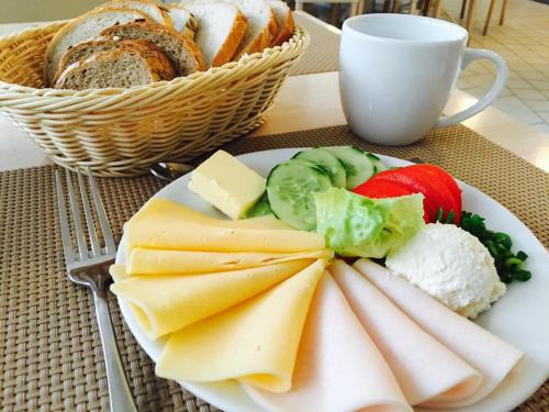 Mad på resortet eller i nærheden