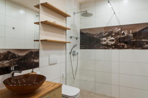 Ένα μπάνιο στο Willa Aspen