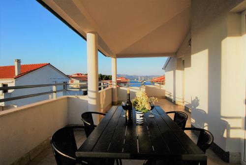Un balcon sau o terasă la Nautica Apartments