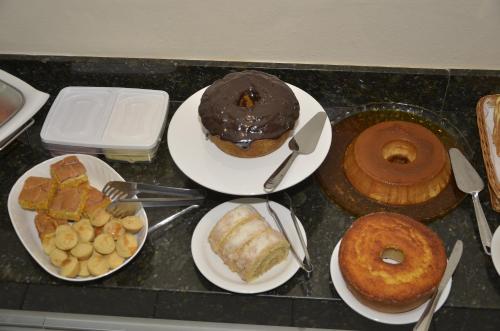 Makanan di atau berdekatan hotel