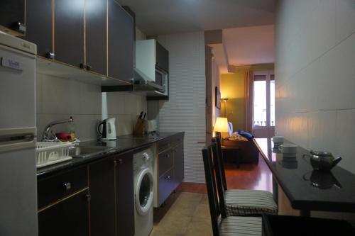ApartEasy - Montjuïc & Fira