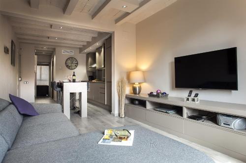 Elegant Eixample Apartment nicely decorated