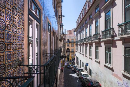 Charming Flat with Balconies Central Chiado District 2 Bedrooms & AC 19th Century Building