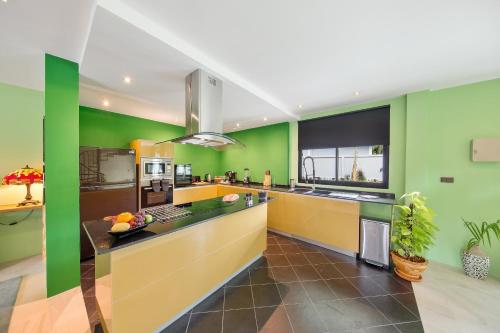 Dapur atau dapur kecil di Baan Suaan Serenity