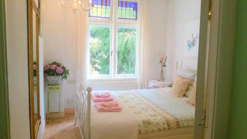 Gallery image of B&B Romantic Rooms Central Haarlem in Haarlem