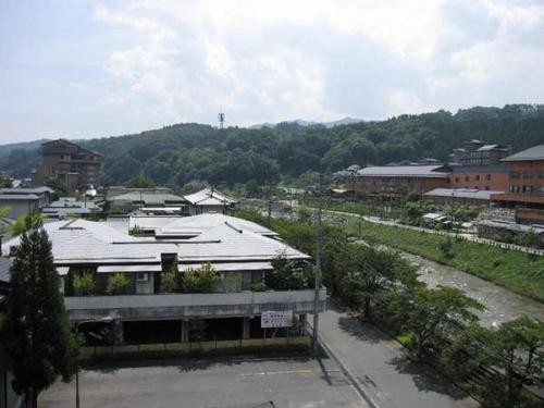 Landskap semula jadi dekat dengan ryokan