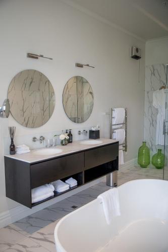 Un baño de The Marlborough