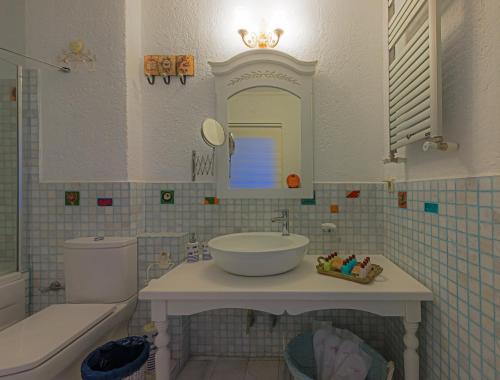 Un baño de Aeneas Hotel