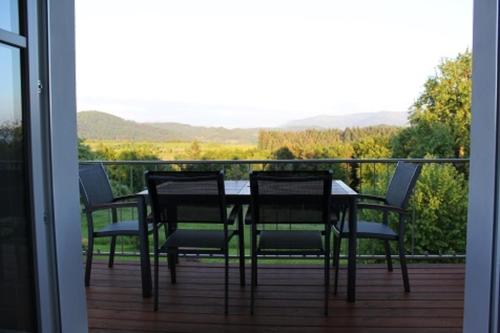 Ein Balkon oder eine Terrasse in der Unterkunft Ferienwohnung im Brennhaus