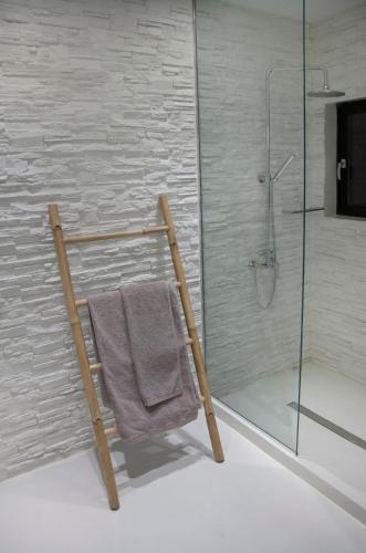 Luxury Penthouse touching the Acropolis by GHH