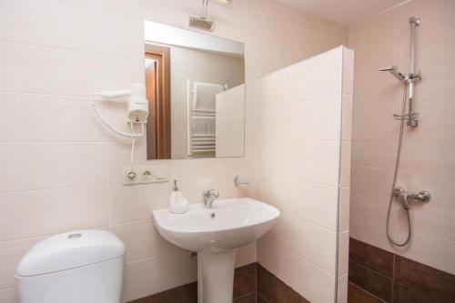 Koupelna v ubytování Hotel Reverence