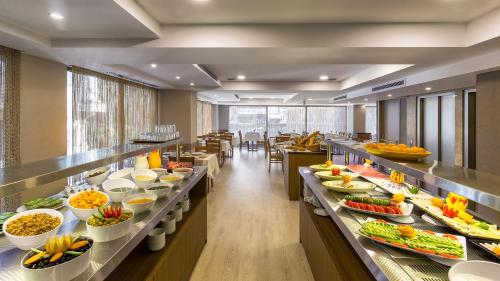 Еда / где поесть недалеко от отеля