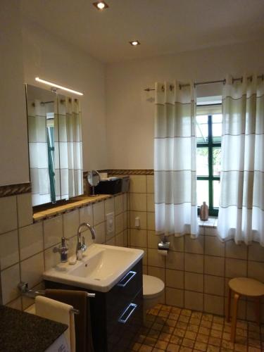 Phòng tắm tại Haus Geni