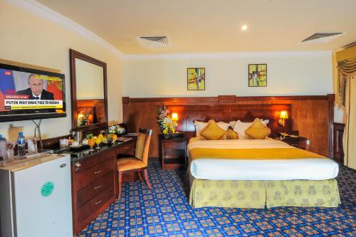 Ramee California Hotelにあるベッド
