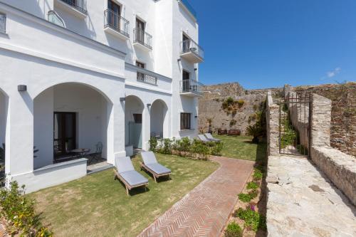 Apartamentos La Residencia Tarifa
