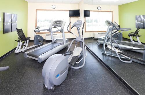 Country Inn & Suites by Radisson, Chanhassen, MN