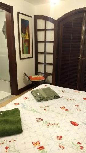 Katil atau katil-katil dalam bilik di Suites em meio a Mata Atlântica