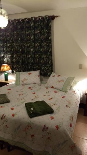 Katil atau katil-katil dalam bilik di Suites em meio a Mata Atlântica