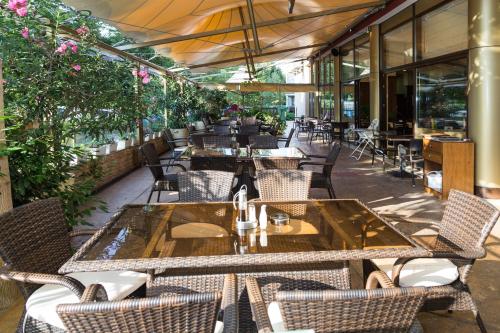 Εστιατόριο ή άλλο μέρος για φαγητό στο Hotel St Valentine all inclusive
