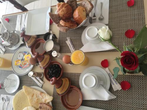 Opcje śniadaniowe w obiekcie Hotel Sindibad