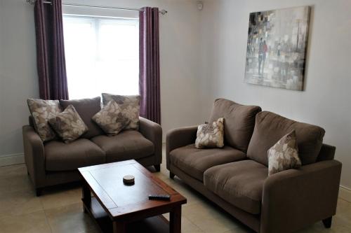 Fotografie z fotogalerie ubytování Wild Atlantic Accommodation 68 Burnside Park v destinaci Letterkenny
